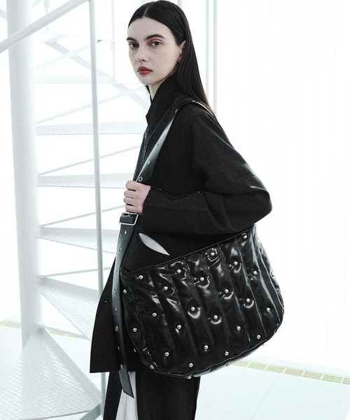 seyto(セイト)の「Studs padded sholder bag / スタッズパデットショルダーバッグ(ショルダーバッグ・メンズ・ブラック/ブラウン・FREE)」の7枚目の写真