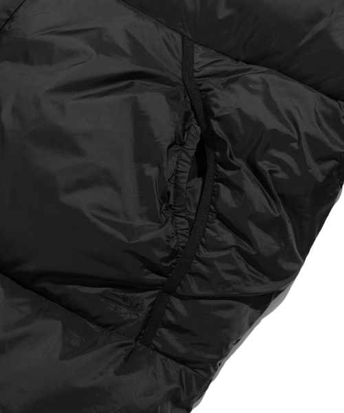 NICE GHOST CLUB(ナイスゴーストクラブ)の「HOODED MIDI PUFFER_BLACK(NG2EWUB902A)(ダウンジャケット/コート・レディース・ブラック・M/L/S)」の3枚目の写真