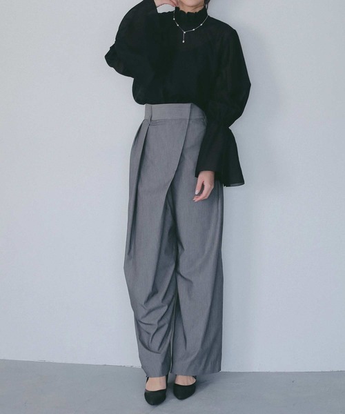 AJUGA.（アジュガ）の「フレアスリーブ スタンドネックシアーブラウス【セレモニー/オケージョン】（シャツ/ブラウス・レディース・オフホワイト/ピンク/ブラック・FREE）」の4枚目の写真