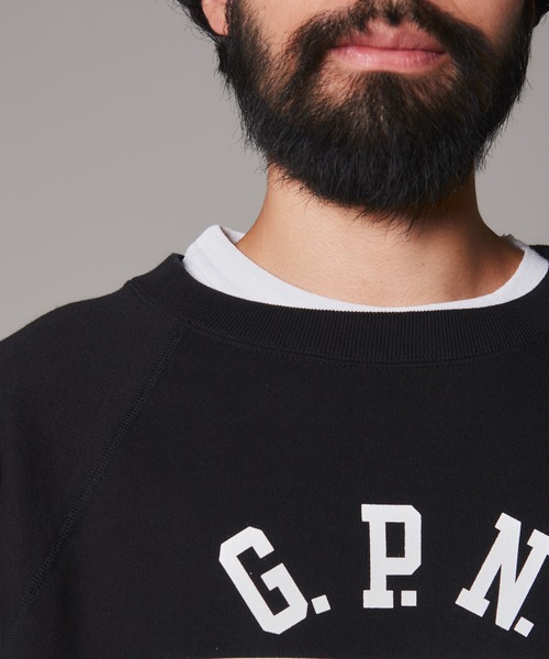 Champion(チャンピオン)の「【Champion/チャンピオン】メンズ TRUE TO ARCHIVES CRSS クルーネックスウェットシャツ(スウェット・メンズ・ネイビー/ブラック/ホワイト/ダークグリーン・X-LARGE/LARGE/MEDIUM/SMALL)」の9枚目の写真