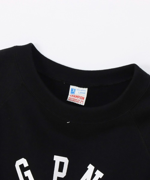 Champion(チャンピオン)の「【Champion/チャンピオン】メンズ TRUE TO ARCHIVES CRSS クルーネックスウェットシャツ(スウェット・メンズ・ネイビー/ブラック/ホワイト/ダークグリーン・X-LARGE/LARGE/MEDIUM/SMALL)」の16枚目の写真