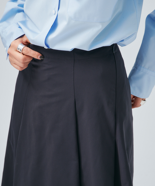 VERMEIL par iena(ヴェルメイユパーイエナ)の「タフタタックスカート(スカート・レディース・ネイビー・38/36)」の9枚目の写真