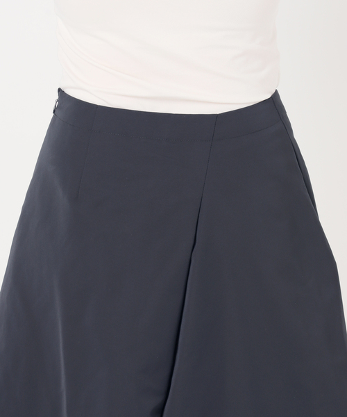 VERMEIL par iena(ヴェルメイユパーイエナ)の「タフタタックスカート(スカート・レディース・ネイビー・38/36)」の15枚目の写真