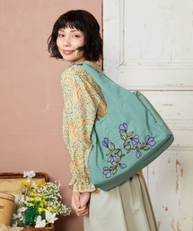 Jocomomola（ホコモモラ）の「フラワー刺繍ナイロントートバッグ（トートバッグ）」