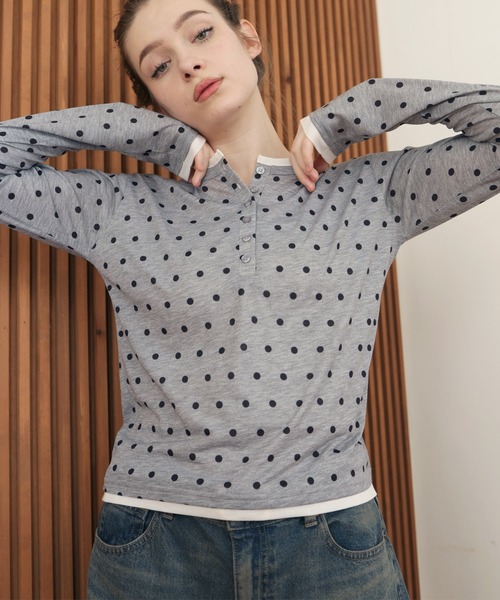 Mili affinity(ミリアフィニティー)の「ヘンリーネックレイヤード配色シアーロンT(Tシャツ/カットソー・レディース・ブラック/オフホワイト/グレー/グレー系/ブラック系・FREE)」の16枚目の写真