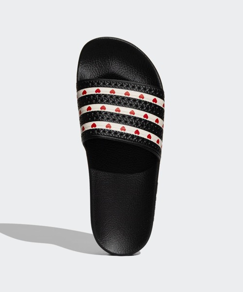 adidas（アディダス）の「アディレッタ サンダル / Adilette Slides / アディダスオリジナルス adidas Originals（サンダル・レディース・ブラック/ピンク・22.5cm/23.5cm/24.5cm/25.5cm/26.5cm/27.5cm/28.5cm）」の3枚目の写真