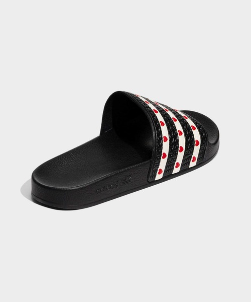 adidas（アディダス）の「アディレッタ サンダル / Adilette Slides / アディダスオリジナルス adidas Originals（サンダル・レディース・ブラック/ピンク・22.5cm/23.5cm/24.5cm/25.5cm/26.5cm/27.5cm/28.5cm）」の6枚目の写真
