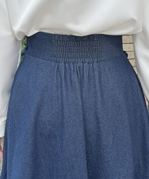 F i.n.t(フィント)の「ローズシーリング釦デニムフレアースカート(スカート・レディース・ブラック/インディゴブルー・FREE)」の10枚目の写真