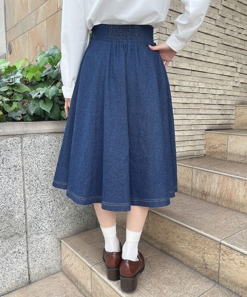 F i.n.t(フィント)の「ローズシーリング釦デニムフレアースカート(スカート・レディース・ブラック/インディゴブルー・FREE)」の11枚目の写真