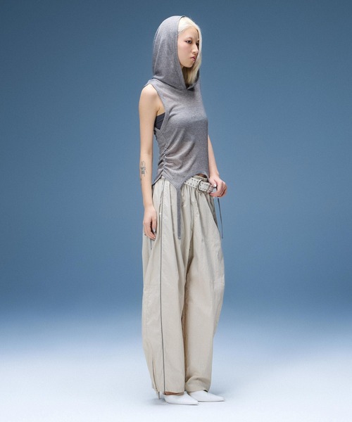 X-girl(エックスガール)の「BANANA SHAPE TRACK PANTS(その他パンツ・レディース・ブラック/ベージュ・S/M)」の7枚目の写真