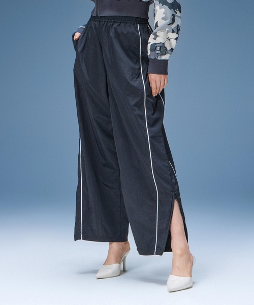 X-girl(エックスガール)の「BANANA SHAPE TRACK PANTS(その他パンツ・レディース・ブラック/ベージュ・S/M)」の9枚目の写真