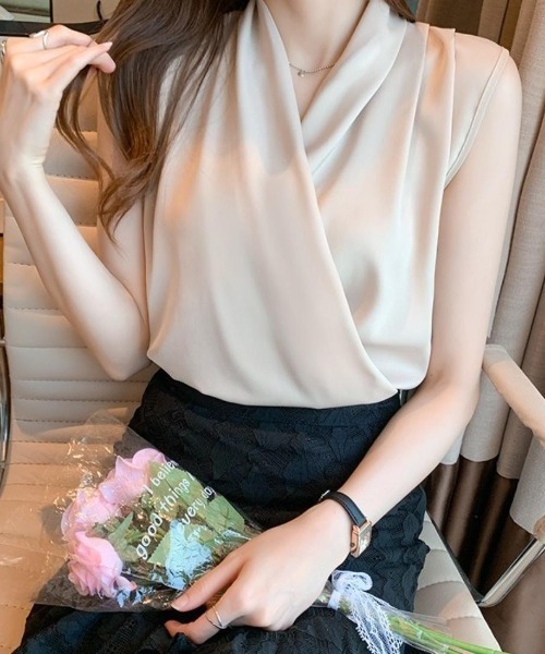 Forcement(フォースメント)の「一枚で上品ノースリーブシャーリングの立体感、夏服ブラウス(シャツ/ブラウス・レディース・ブラック/ベージュ/ホワイト/ピンク/グリーン・FREE)」の11枚目の写真