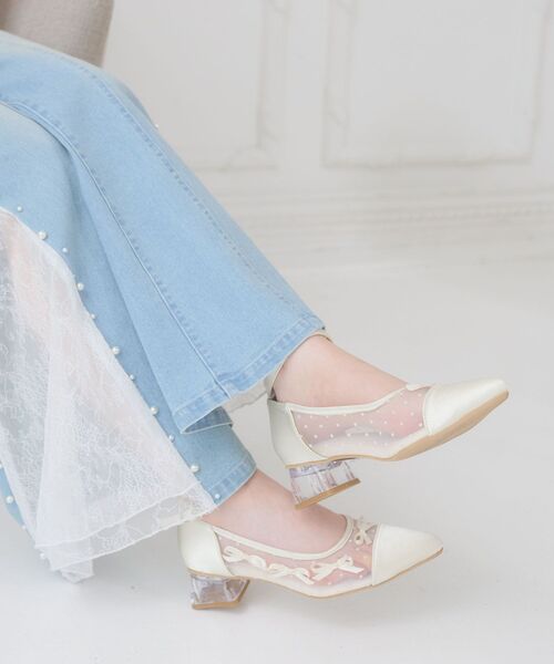 MAJESTIC LEGON（マジェスティックレゴン）の「チュールリボンパンプス（パンプス・レディース・ブラック/アイボリー・X-LARGE/LARGE/MEDIUM/SMALL）」の13枚目の写真