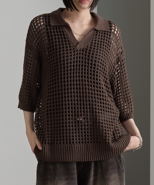 cussil(クシル)の「【cussil/クシル】透かし編みルーズ半袖スキッパーサマーポロニット(ポロシャツ・メンズ・ホワイト/ブラック/ブルー/ブラウン・L/S/M)」の3枚目の写真