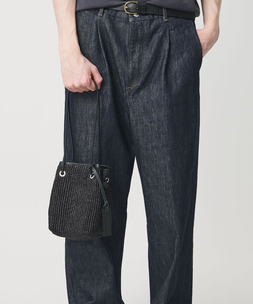 BEAUTY&YOUTH UNITED ARROWS(ビューティーアンドユースユナイテッドアローズ)の「<LA UNIQA>巾着 BAG(ハンドバッグ・メンズ・ブラック/ベージュ・FREE)」の2枚目の写真