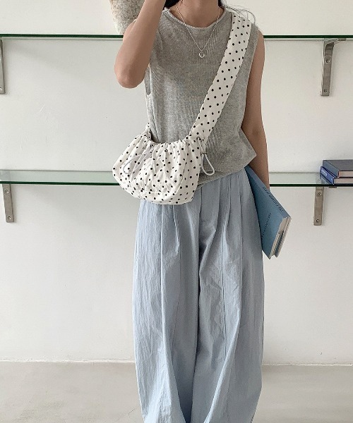 mebole(メボレ)の「Shirring Dot Shoulder Bag(ショルダーバッグ・レディース・ピンク/ホワイト/ブラック・FREE)」の6枚目の写真