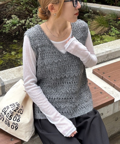 ISOOK(アイスー)の「【ISOOK / アイスー】ロングスリーブシアーロンT / 長袖 クルーネック 丸首 Tシャツ レイヤード トップス 重ね着 タイト インナー ピンク イエロー グレー ホワイト ZOZOTOWN限定(Tシャツ/カットソー・レディース・ホワイト/ライトグレー/ライトピンク/ライトイエロー・FREE)」の18枚目の写真
