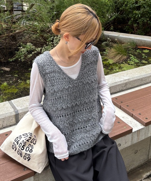 ISOOK(アイスー)の「【ISOOK / アイスー】ロングスリーブシアーロンT / 長袖 クルーネック 丸首 Tシャツ レイヤード トップス 重ね着 タイト インナー ピンク イエロー グレー ホワイト ZOZOTOWN限定(Tシャツ/カットソー・レディース・ホワイト/ライトグレー/ライトピンク/ライトイエロー・FREE)」の19枚目の写真
