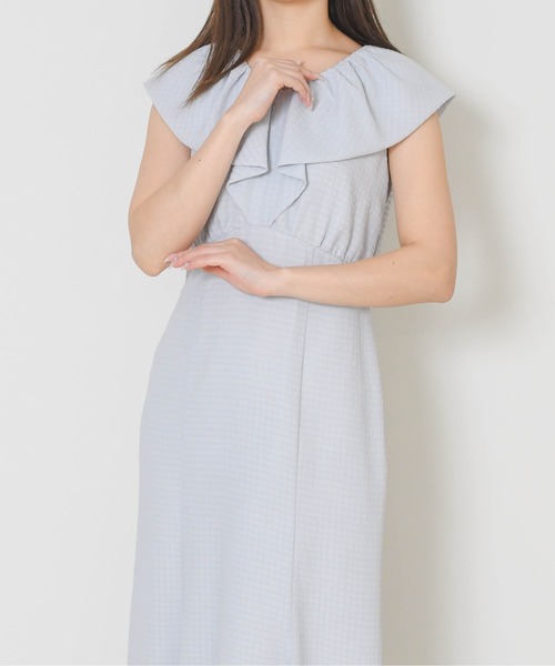 MISCH MASCH（ミッシュマッシュ）の「2026春夏新作 エンボスビッグカラーワンピース（ワンピース・レディース・ブラック/ライトブルー/ホワイト・S/M）」の13枚目の写真