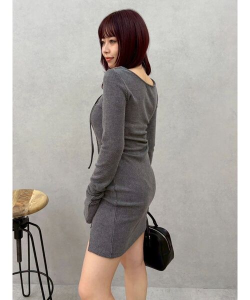 EVRIS(エヴリス)の「カットタイトミニワンピース 春服(ワンピース・レディース・ブラック/ベージュ/チャコールグレー・FREE)」の20枚目の写真