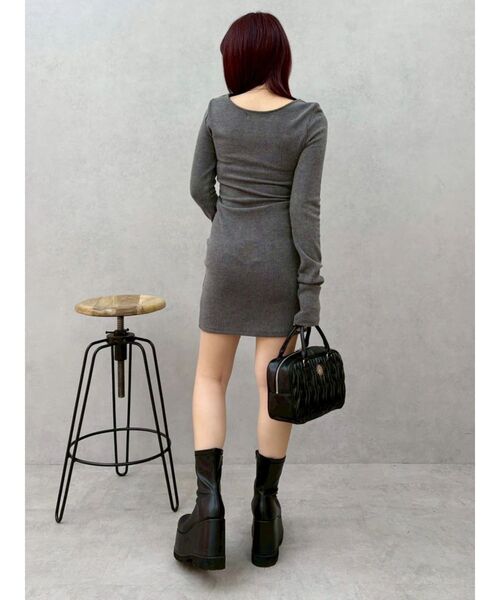 EVRIS(エヴリス)の「カットタイトミニワンピース 春服(ワンピース・レディース・ブラック/ベージュ/チャコールグレー・FREE)」の22枚目の写真