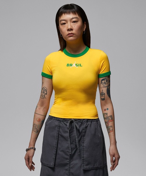 JORDAN BRAND(ジョーダンブランド)の「JORDAN BRAND AS WMNS J SS RETRO GFX CREW P6 / ジョーダン ブランド ウィメンズ ジョーダン GFX ショートスリーブ クルー レトロ P6 / NIKE【SP】(Tシャツ/カットソー・レディース・ブルー/イエロー・S/M/L)」の10枚目の写真