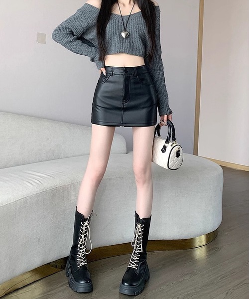 INASTUDIOS(イーナストゥディオス)の「Leather Skort / レザースコート ショートパンツ(その他パンツ・レディース・ブラック・SMALL/MEDIUM/LARGE/X-LARGE)」の7枚目の写真