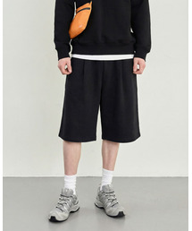 BASIC HOUSE（ベーシックハウス）の「UNI バミューダワイドツータック裏毛6部ショートパンツブラック（その他パンツ）」