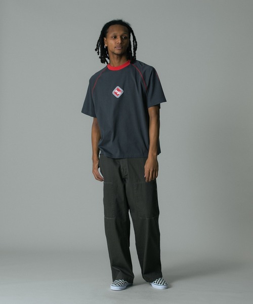 XLARGE（エクストララージ）の「COLOR SCHEME RAGLAN S/S TEE（Tシャツ/カットソー・メンズ・ブラック/ホワイト/グレー・S/M/L/XL）」の10枚目の写真