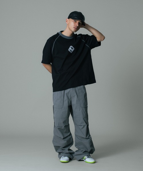 XLARGE（エクストララージ）の「COLOR SCHEME RAGLAN S/S TEE（Tシャツ/カットソー・メンズ・ブラック/ホワイト/グレー・S/M/L/XL）」の7枚目の写真