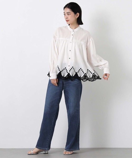 Gready Brilliant(グレディブリリアン)の「スカラ刺繍バンドネックシャツ(シャツ/ブラウス・レディース・オフホワイト・FREE)」の7枚目の写真