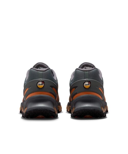 NIKE(ナイキ)の「ナイキ エア マックス Dn8 メンズシューズ / Nike Air Max Dn8 Men's Shoes IH4119-012 Dark Grey(スニーカー・メンズ・ダークグレー・27/26.5/26/25.5/25/29.5/30/24.5/24/29/28.5/28/27.5)」の13枚目の写真