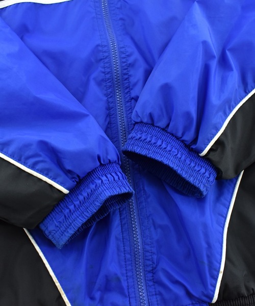 adidas(アディダス)の「【USED】90’s adidas ナイロン トラックジャケット(ナイロンジャケット・メンズ・ブルー・LARGE)」の4枚目の写真