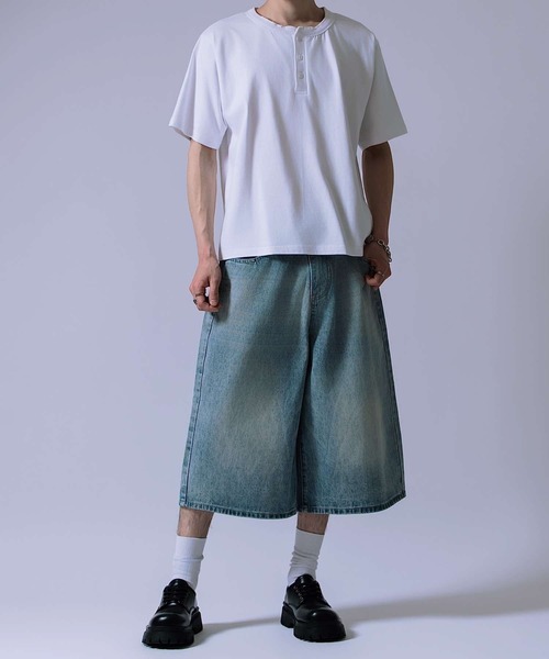 Crownor(クラウノアー)の「ワイドバギー デニムショーツ(デニムパンツ・メンズ・ブラック/ブルー/サックスブルー・X-LARGE/MEDIUM/LARGE)」の11枚目の写真
