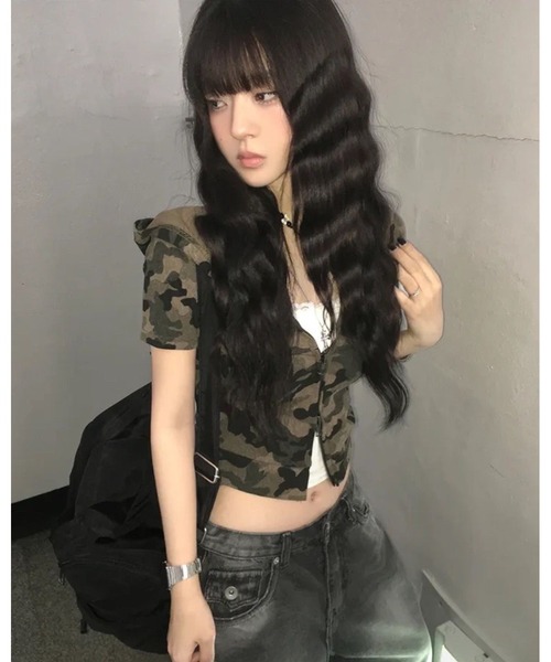 inst.ALL(インストール)の「クロップド丈迷彩柄半袖Wジップフーディー(Tシャツ/カットソー・レディース・カーキ・M)」の4枚目の写真