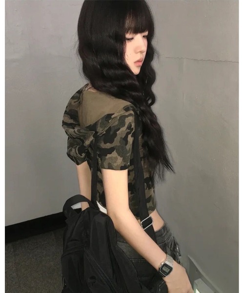 inst.ALL(インストール)の「クロップド丈迷彩柄半袖Wジップフーディー(Tシャツ/カットソー・レディース・カーキ・M)」の5枚目の写真