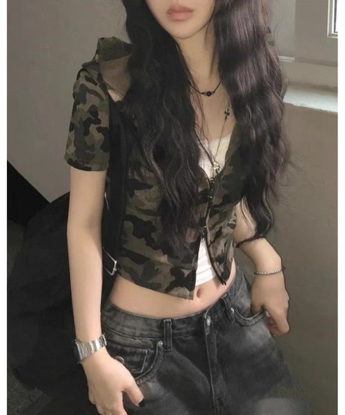 inst.ALL(インストール)の「クロップド丈迷彩柄半袖Wジップフーディー(Tシャツ/カットソー・レディース・カーキ・M)」の9枚目の写真