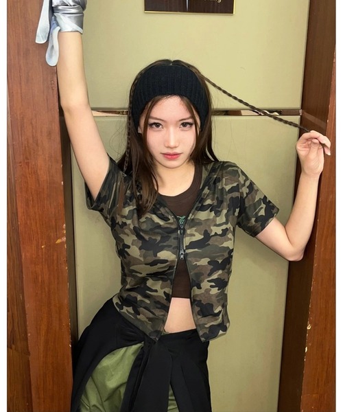 inst.ALL(インストール)の「クロップド丈迷彩柄半袖Wジップフーディー(Tシャツ/カットソー・レディース・カーキ・M)」の13枚目の写真