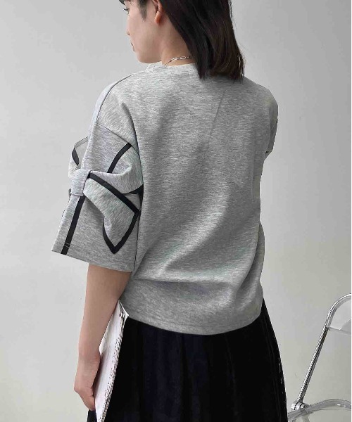AS KNOW AS plus(アズノゥアズプラス)の「◯袖リボン×脇スリット オーバーサイズ半袖Tシャツ(Tシャツ/カットソー・レディース・アイボリー/杢グレー/ブラック・FREE)」の18枚目の写真