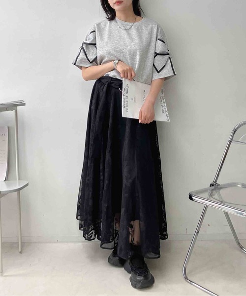 AS KNOW AS plus(アズノゥアズプラス)の「◯袖リボン×脇スリット オーバーサイズ半袖Tシャツ(Tシャツ/カットソー・レディース・アイボリー/杢グレー/ブラック・FREE)」の19枚目の写真