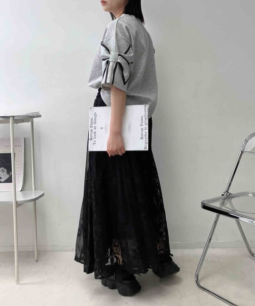AS KNOW AS plus(アズノゥアズプラス)の「◯袖リボン×脇スリット オーバーサイズ半袖Tシャツ(Tシャツ/カットソー・レディース・アイボリー/杢グレー/ブラック・FREE)」の20枚目の写真