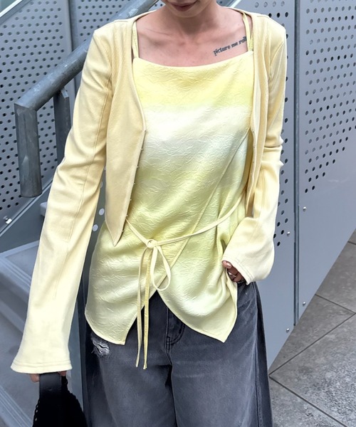 Ameri(アメリ)の「MEDI FRONT HOOK RIB CARDIGAN(カーディガン/ボレロ・レディース・クリーム/ブラック/アイボリー・FREE)」の21枚目の写真