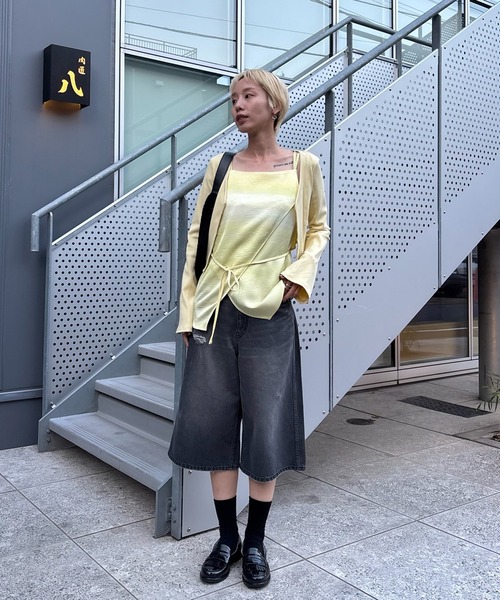 Ameri(アメリ)の「MEDI FRONT HOOK RIB CARDIGAN(カーディガン/ボレロ・レディース・クリーム/ブラック/アイボリー・FREE)」の22枚目の写真