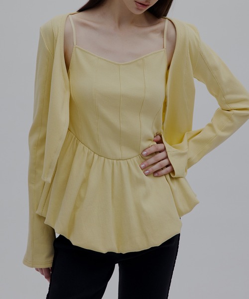 Ameri(アメリ)の「MEDI FRONT HOOK RIB CARDIGAN(カーディガン/ボレロ・レディース・クリーム/ブラック/アイボリー・FREE)」の10枚目の写真