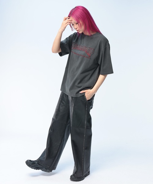 THRASHER(スラッシャー)の「THRASHER (スラッシャー) ダメージ加工 Tシャツ 半袖 綿100% ピグメント加工 染め ロゴ クルーネック ユニセックス(Tシャツ/カットソー・メンズ・ブルー/ピンク/ブラック×レッド/ブラック×ブラック・M/L)」の6枚目の写真