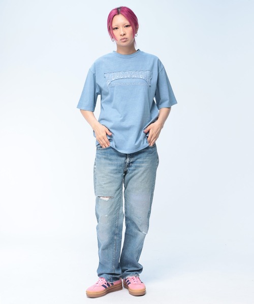 THRASHER(スラッシャー)の「THRASHER (スラッシャー) ダメージ加工 Tシャツ 半袖 綿100% ピグメント加工 染め ロゴ クルーネック ユニセックス(Tシャツ/カットソー・メンズ・ブルー/ピンク/ブラック×レッド/ブラック×ブラック・M/L)」の7枚目の写真