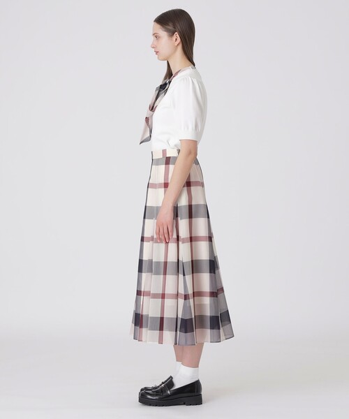 BLUE LABEL CRESTBRIDGE(ブルーレーベルクレストブリッジ)の「クレストブリッジチェックシアーボイルフレアスカート(スカート・レディース・レッド/パープル系その他4/ブルー・38/36)」の17枚目の写真