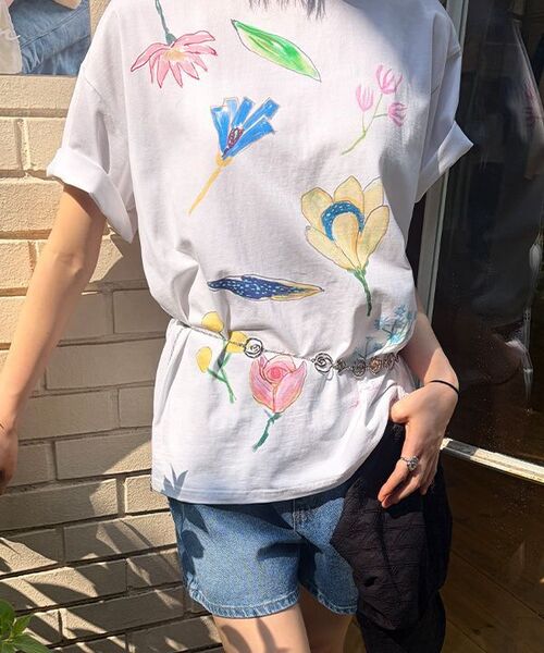 SINOON（シヌーン）の「High-Waist Crop Denim (Blue)（デニムパンツ・レディース・ブルー・MEDIUM/SMALL）」の6枚目の写真