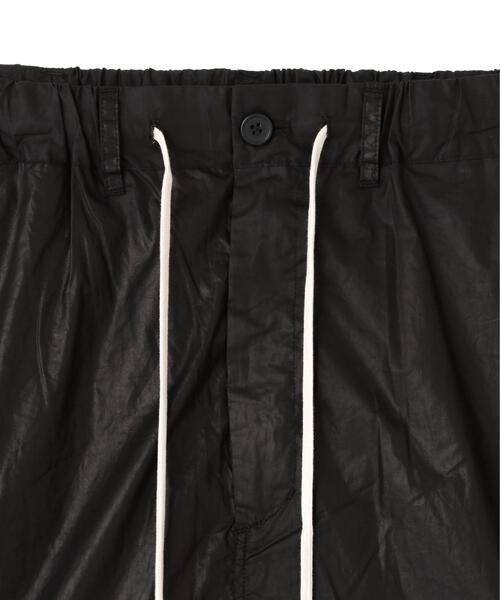 DANKE SCHON(ダンケシェーン)の「【WEB&DEPOT限定】DankeSchon/ダンケシェーン/PAPER COATING CARGO SHORTS(カーゴパンツ・レディース・ブラック・M/L)」の3枚目の写真