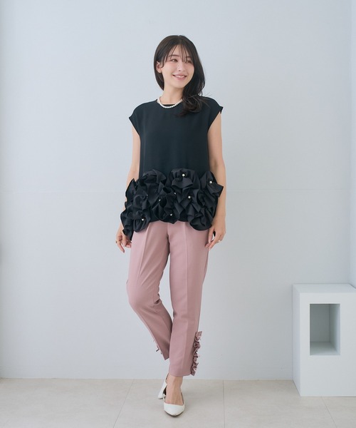 Neige(ネージュ)の「リュスクフリルパールトップス(Tシャツ/カットソー・レディース・ブラック/ネイビー・ONE SIZE)」の11枚目の写真
